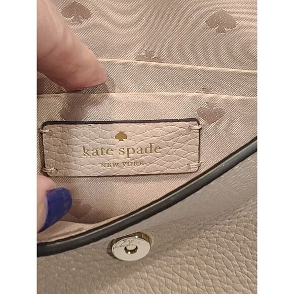 Kate Spade Leila Mini Flap Crossbody Warm Beige Leather, Adjustable Strap | EUC - Picture 14 of 16